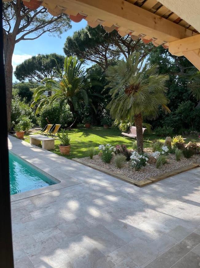 La Beluga Hotel Sainte-Maxime Quarto foto
